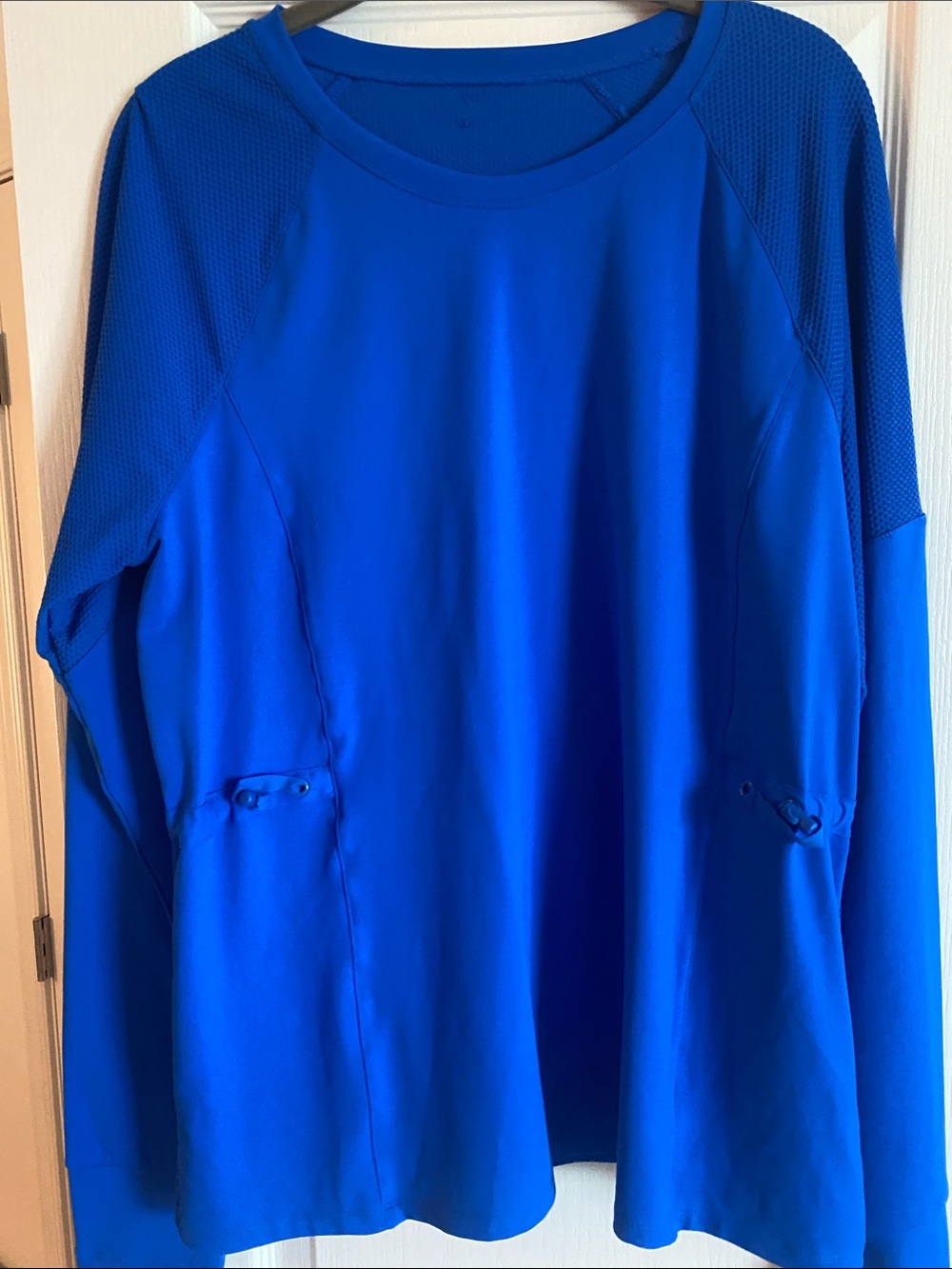 Fabletics Bright Royal Blue Long Sleeve Active Top